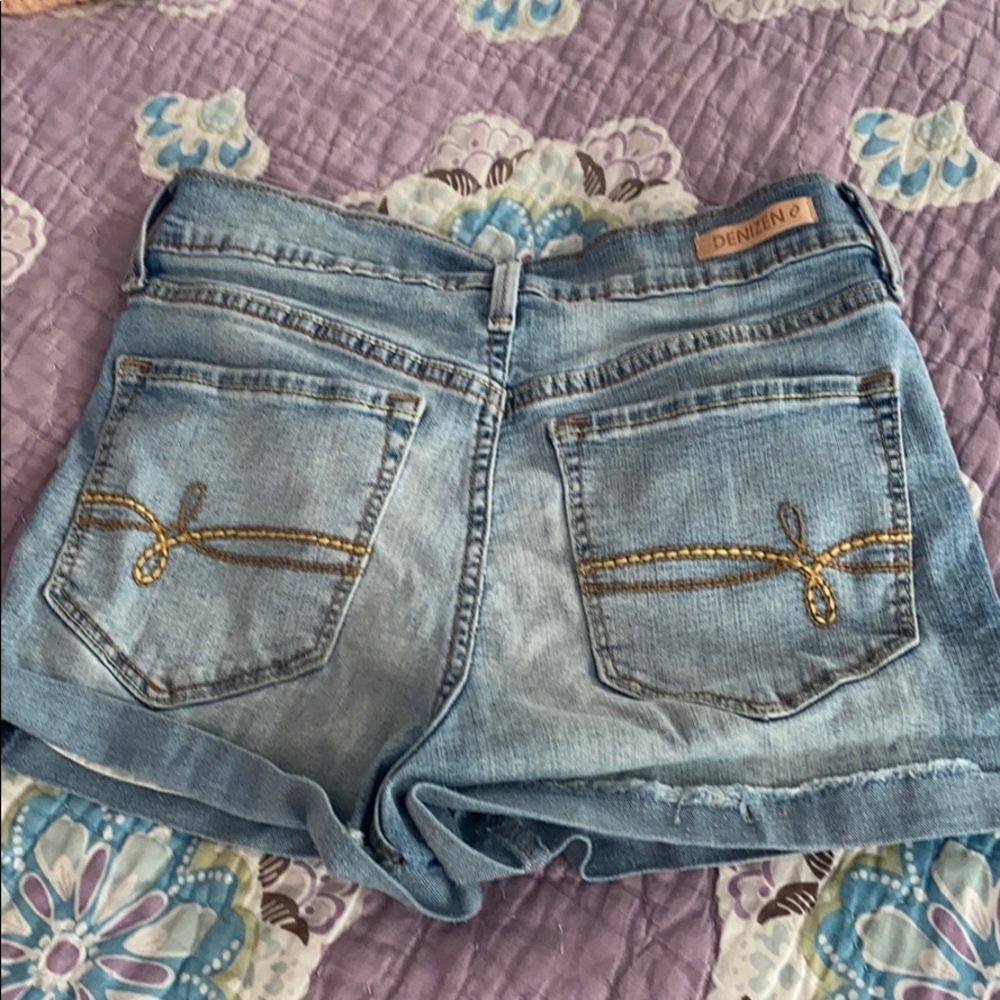 Too small - Picture 2 of 2